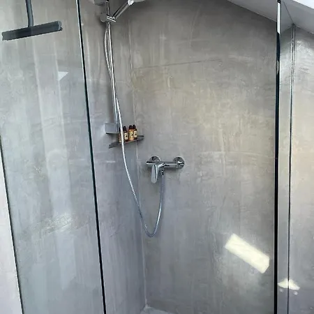 Au Petit Marius Apartment